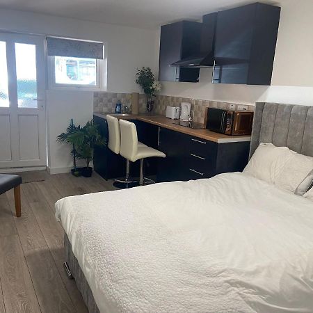 Brand New Studio Apartment With Beautiful Kitchen-Close To Liverpool City Centre Ngoại thất bức ảnh
