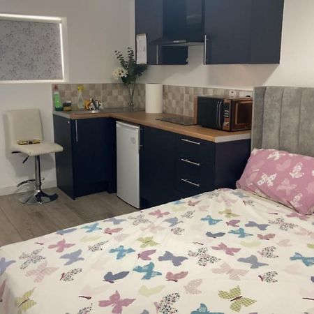 Brand New Studio Apartment With Beautiful Kitchen-Close To Liverpool City Centre Ngoại thất bức ảnh